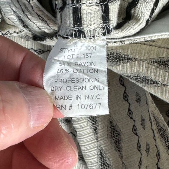 Alice + Olivia Cream/Black Two Button Trousers Sz 0 - Picture 6 of 7